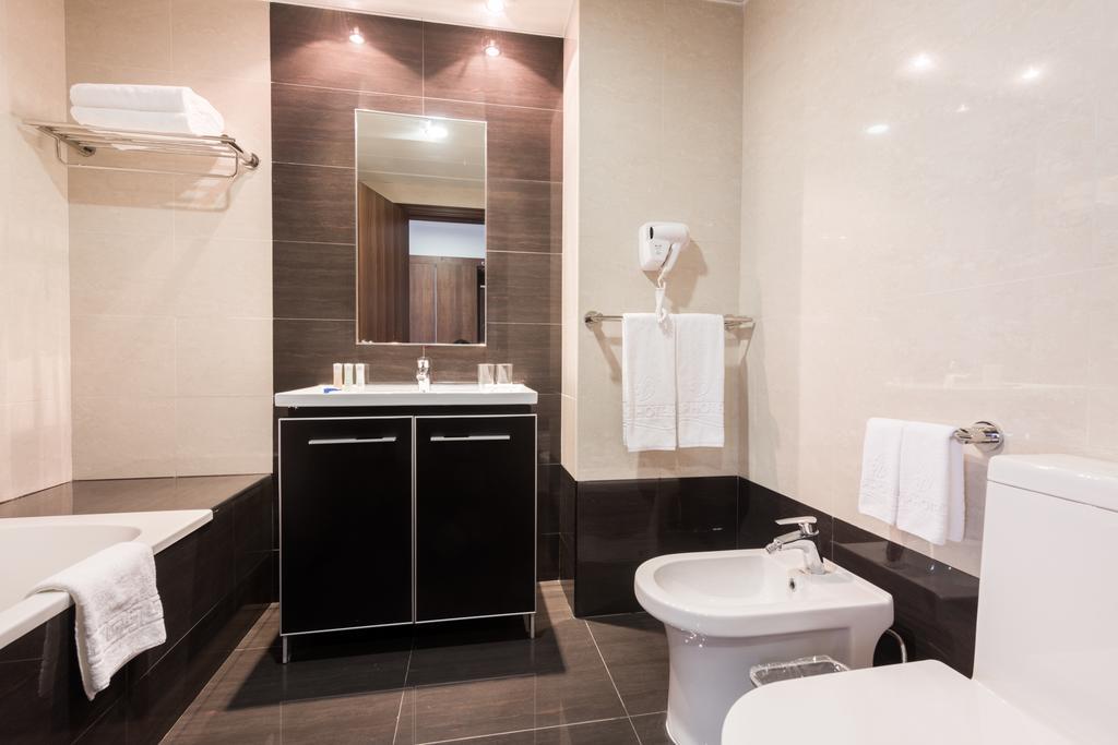 Hotel Vip Executive Тете Номер фото